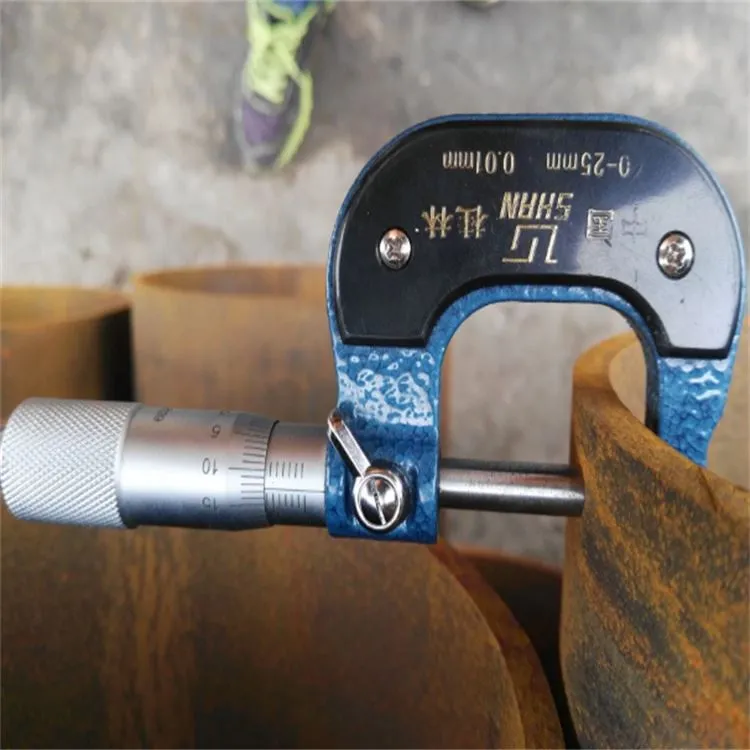 ASTM A135 elektromos ellenállású hegesztett acélcső